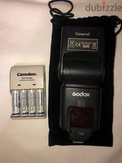 Godox TT680-N i-ttl for Nikon flash with camelion charger 0