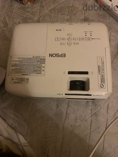 epson projector ebx18 lightly used 3