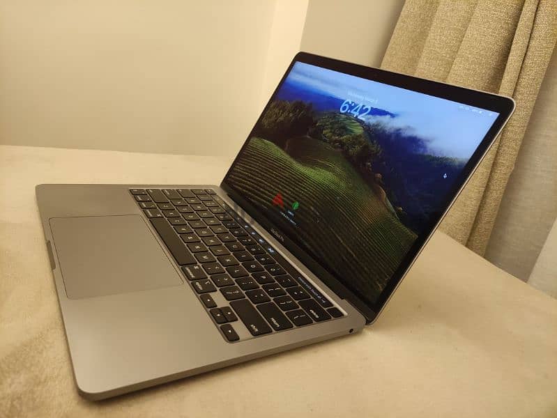 Macbook M1 pro 13-inch 16 gb ram 1 tb ssd with touch bar 2