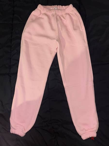 Pink sweatpants 1