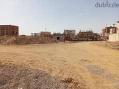 قطعة ارض في الحي السادس بـ مدينة بدر 276م مبني البدروم