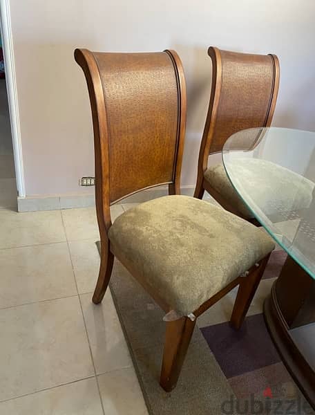 High Point dining table and chairs 3