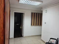 مكتب ٦٠ م٢ للايجار غرفتين وصالة ساباباشا