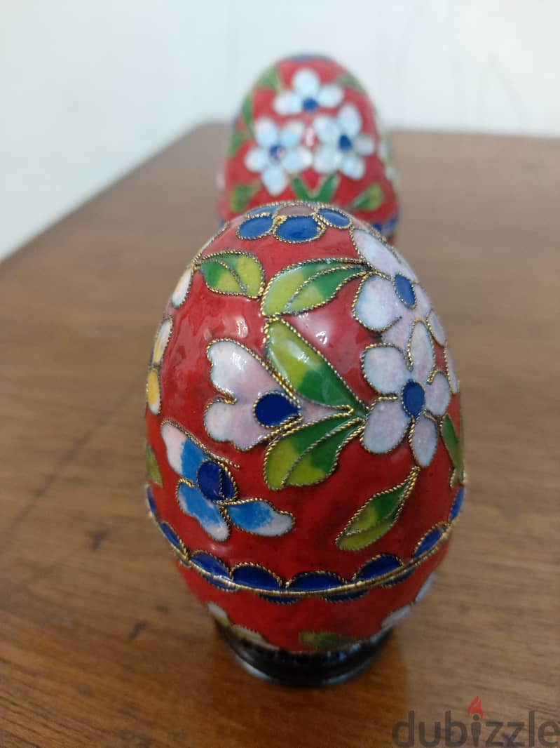 Old cloisonné eggs in good condition 4