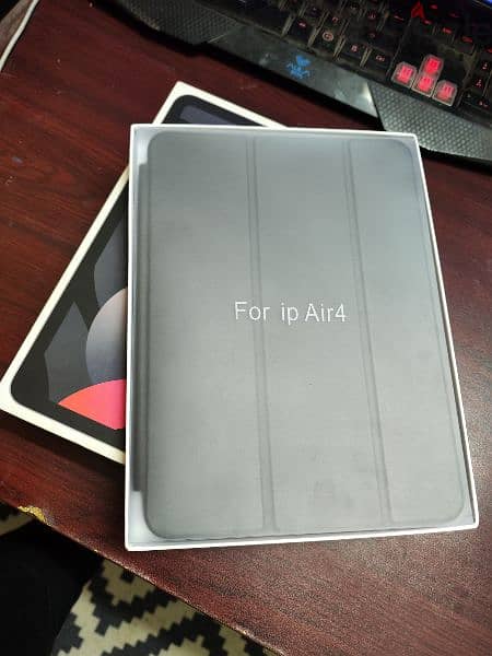 ايباد اير ٤ ٢٥٦ج | iPad air 4 256g
معاه كل حاجته 2