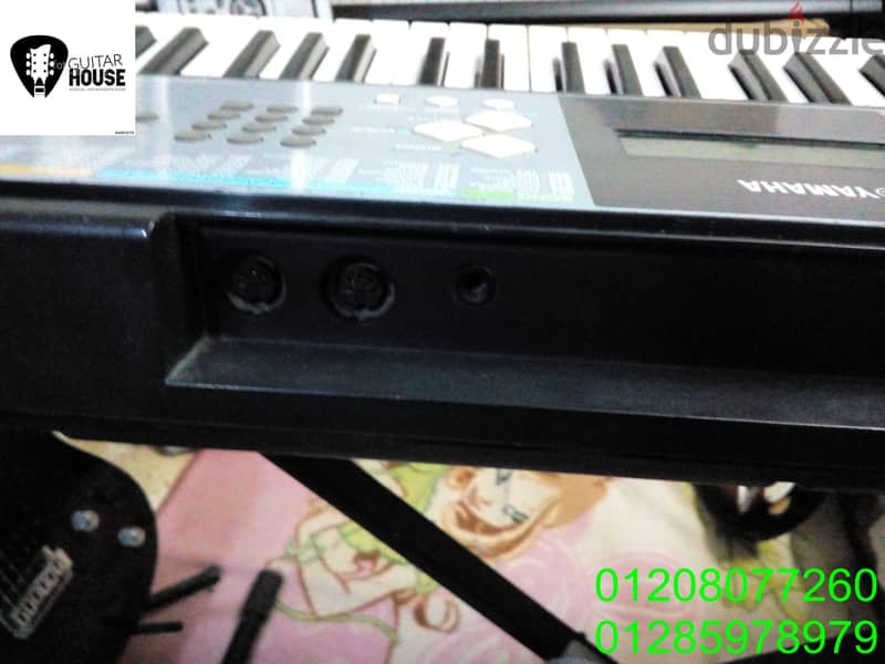 Yamaha PSR-E223 61-key Portable keyboard with 375 Voices 8