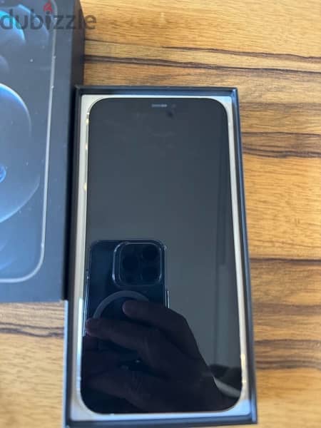 iphone 12 pro silver 128gb very good condition ايفون ١٢ برو 4