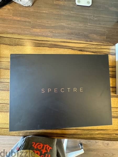 HP spectre x360 ( with pen) 15.6 inch OLED 16gb Ram 512 SSD core i7 9