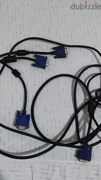 3 كابلات شاشة اوروبي استيراد جداد مع بعض بسعر ٢٠٠