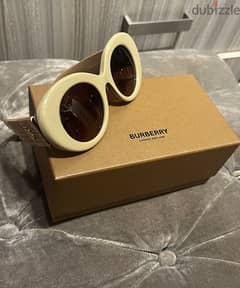 BURBERRY SUNGLASSES LIMITED OFFER 0