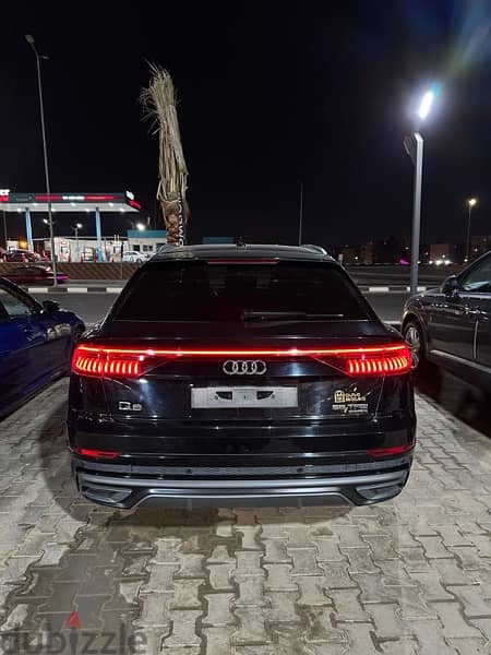 Audi Q8 2021 1