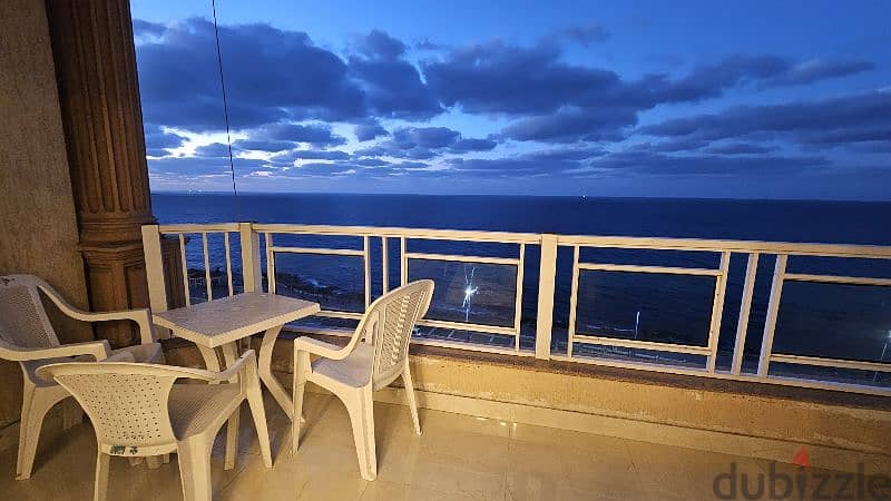 for daily rent 1st line sea view for families للعائلات للايجار اليومي 11