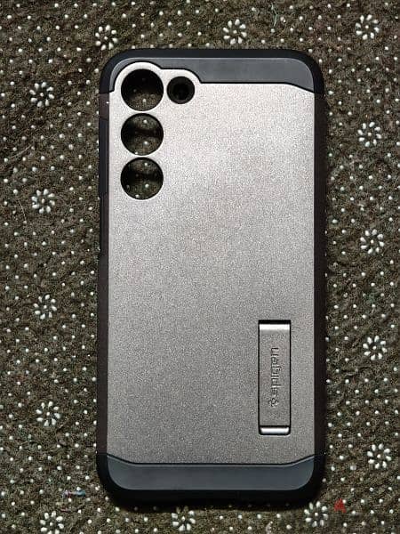 Samsung galaxy s23 plus spigen case and screen protector 2