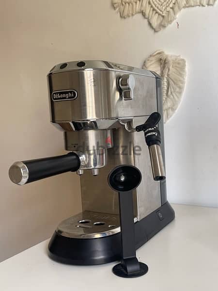Delonghi dedica coffee machine 2