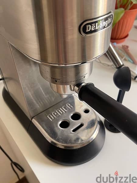 Delonghi dedica coffee machine 4