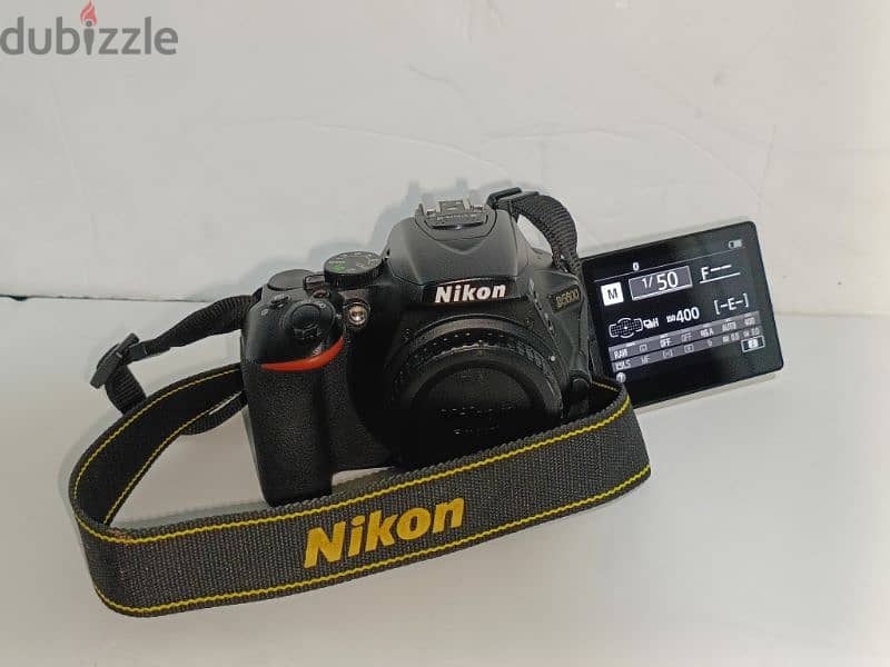 Nikon D5600 - حالة ممتازة 1