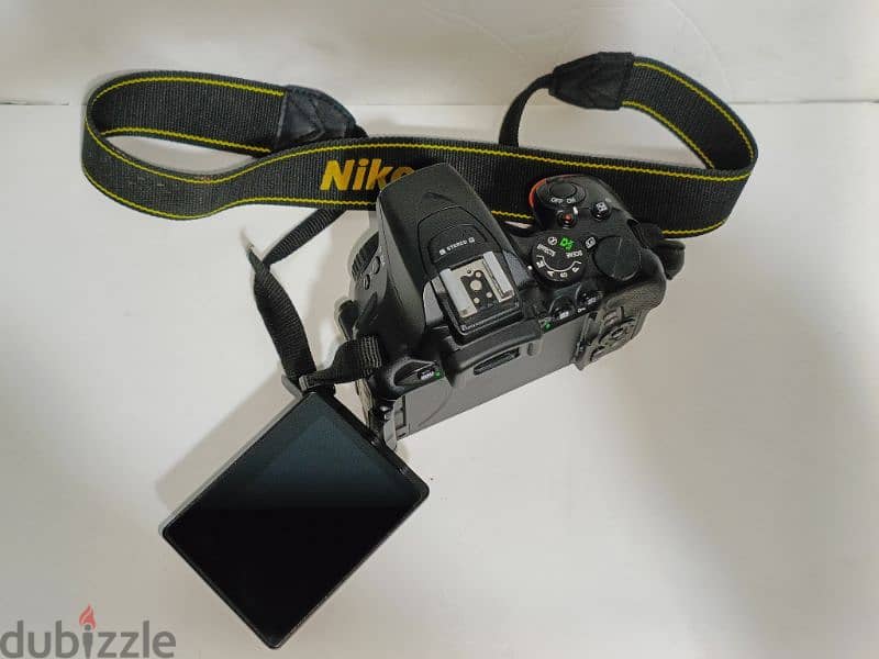 Nikon D5600 - حالة ممتازة 3