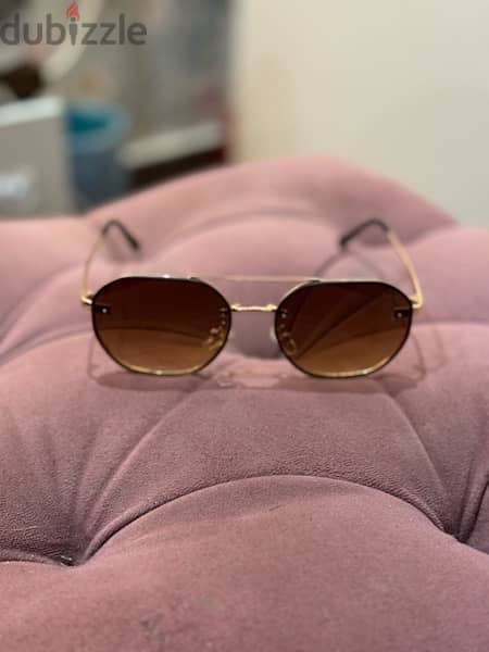 6 different sunglasses very good condition 1