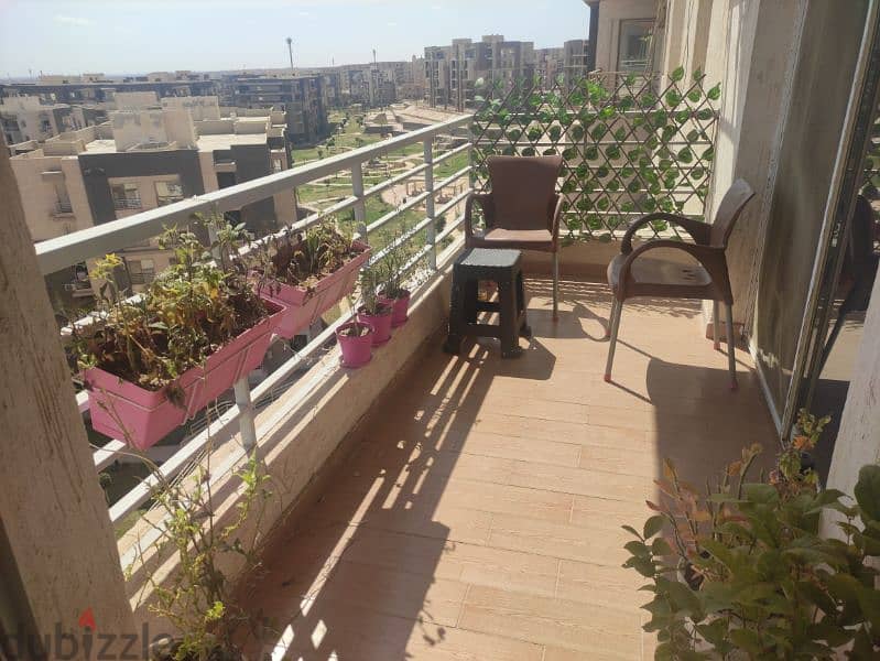 شقة مفروشة دار مصر حدائق اكتوبر فيو الأهرامات 9
