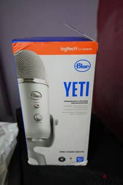 شراء من شهرين شبه جديد Blue Yeti USB Microphone
