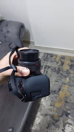 كاميرا كانون M50 للبيع كسر زيرو بكل المشتملات canon