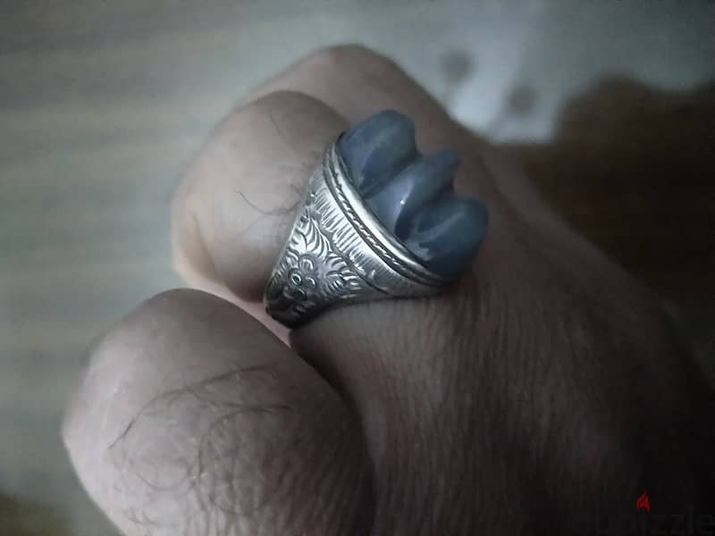 خاتم فضة صياغة ايراني نقش يدوي متوج بحجر عقيق يمني سنام الجمل طبيعي 7