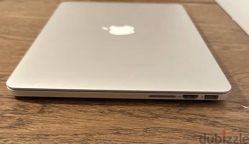 Apple Macbook Pro late-2013 Silver good condition 13in 9