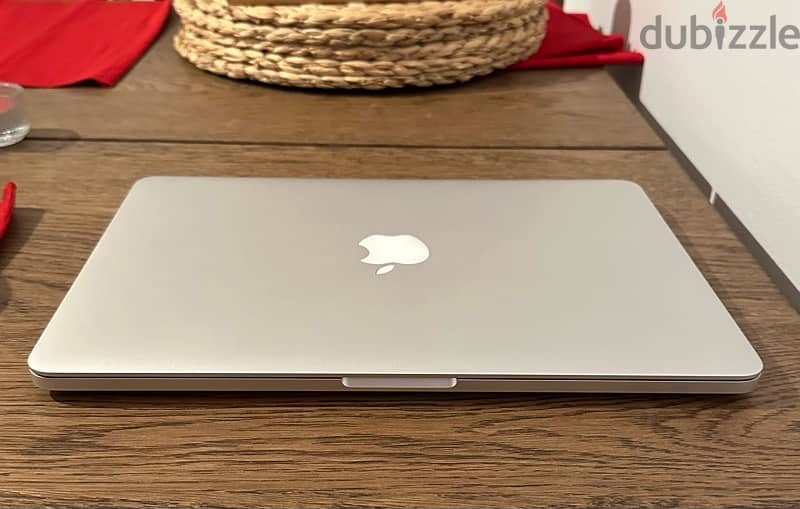 Apple Macbook Pro late-2013 Silver good condition 13in 11