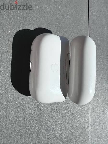 Apple airpods pro 1st 2