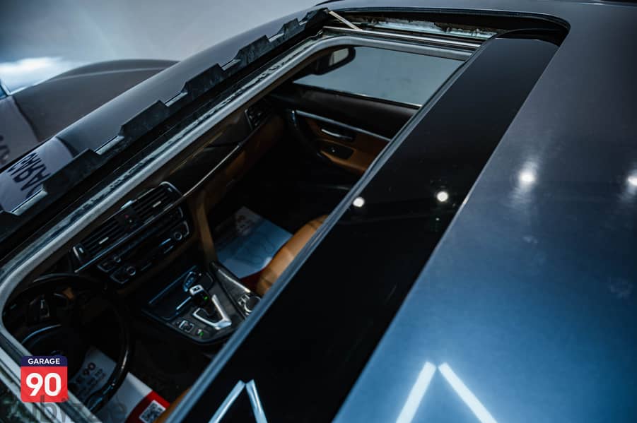 BMW 320I Luxury 2018 10
