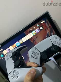 2 controlers like new .  ذراعين بلايستيشن