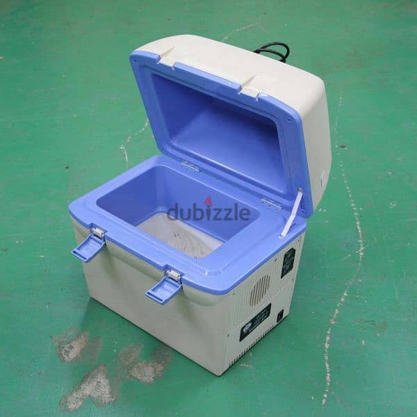 Cooler & Warmer box for car use 18 LITER 2