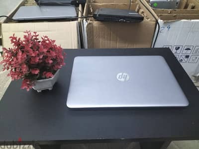 hp 745g3 جيل ثامن رام8 وهارد SSD وكارت للالعاب