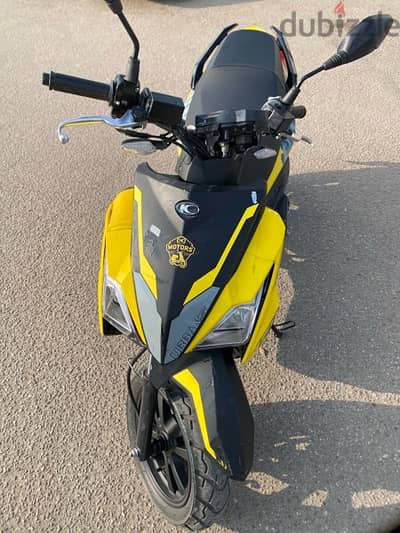 اسكوتر kymco urban s كسر زيرو