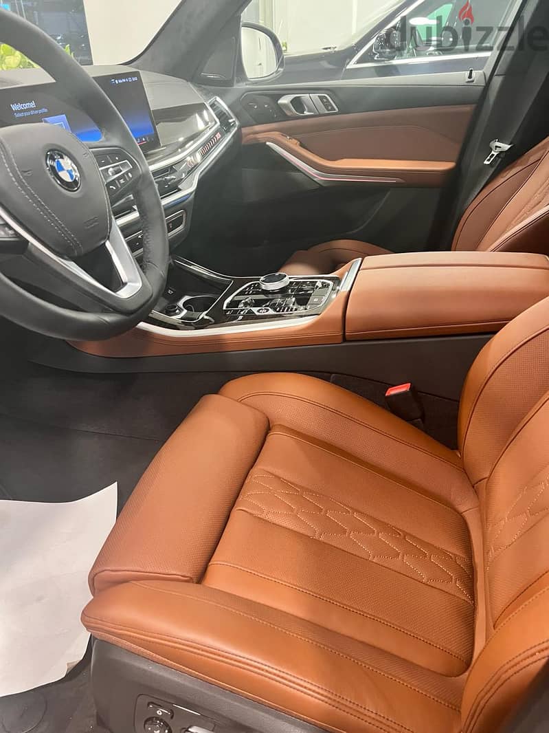 BMW X5 M40i 2024 8