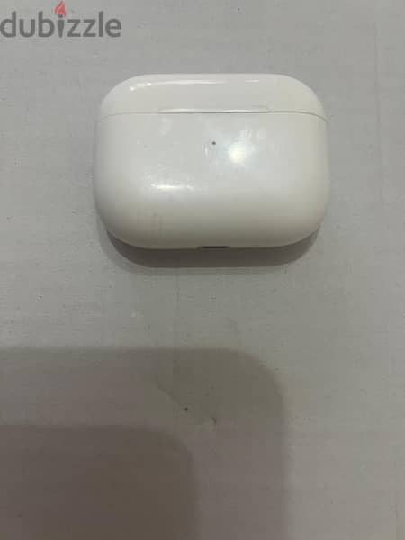 Apple AirPods pro case only ( no airpods) 2