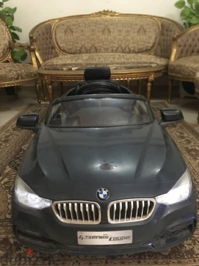 سيارة BMW للاطفال كهربائية