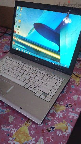 LG Laptop وارد دبى