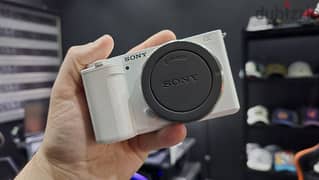 Sony ZVE-10 (White)