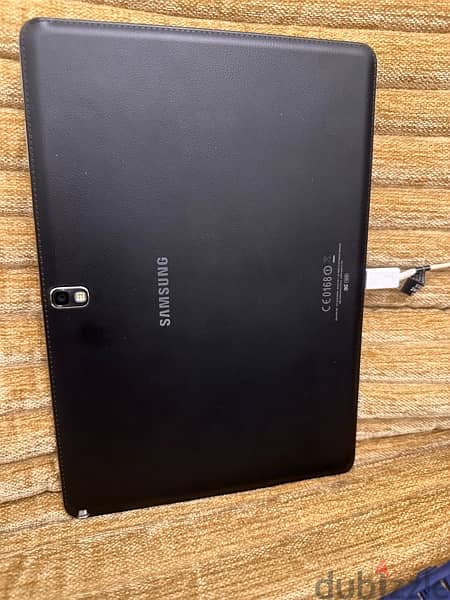 samsung tablet 10  very good condition 0
