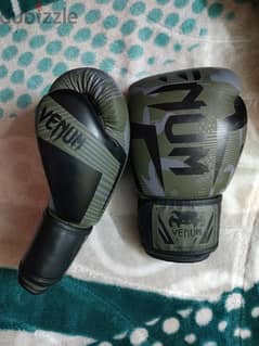 Venum gloves size 12, used for a month. like a brand new one