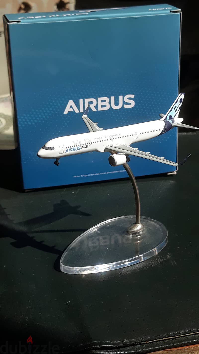 Original aircraft model  diecast airbus A321neo 4