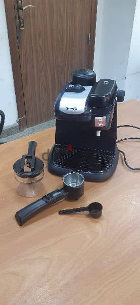 coffee machine Delonghi ماكينة قهوة used as new 1