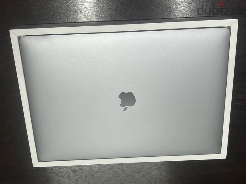 MacBook Pro (16-inch, Ram 16GB, Core i9, SSD 1t, VGA 4GB,2019) 4