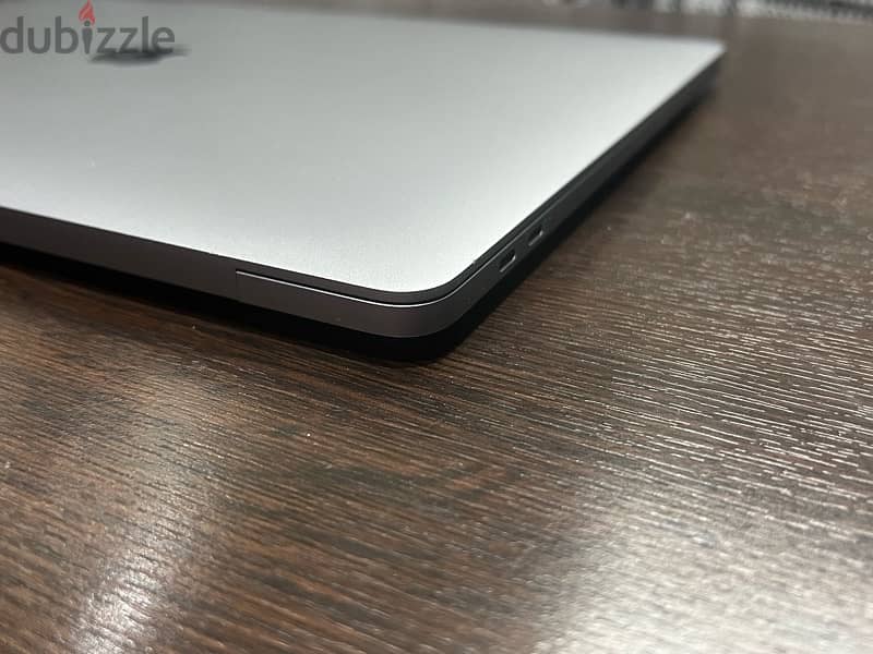 MacBook Pro (16-inch, Ram 16GB, Core i9, SSD 1t, VGA 4GB,2019) 18
