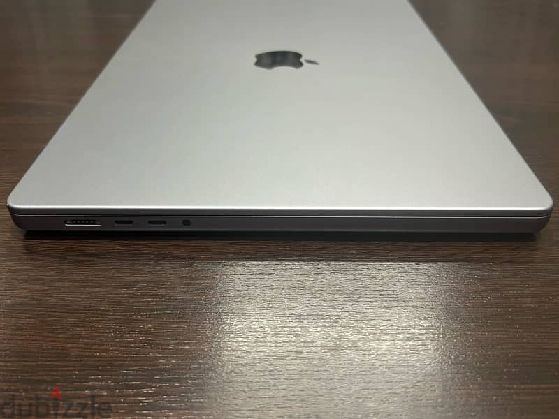 Apple MacBook Pro 16.2” M2 2023 USED Like NEW 14