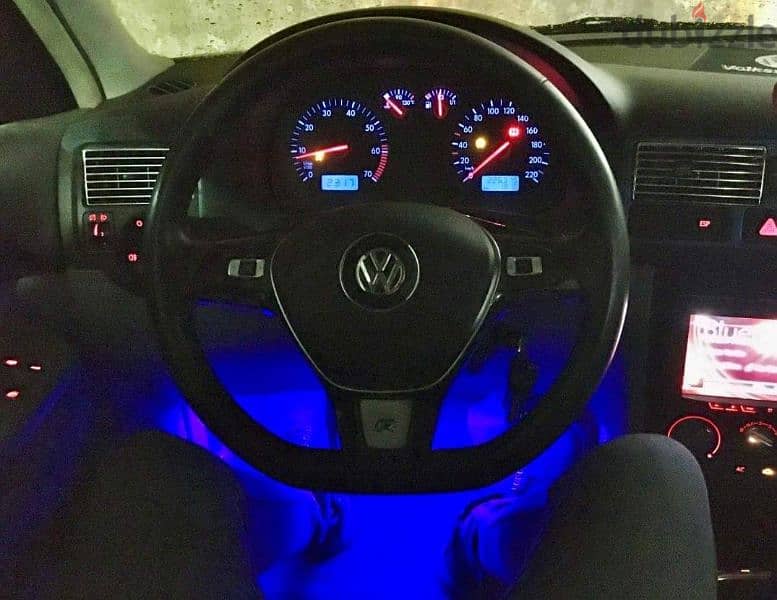 golf 4 coupe / fabrica in &out 7