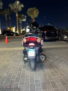 kymco downtown 300CC scooter 0