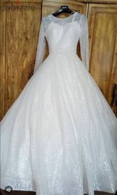 فستان زفاف للبيع التواصل واتس فقط على رقم 01029336681