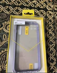 iPhone 13 / 13 Pro shield Cover 0